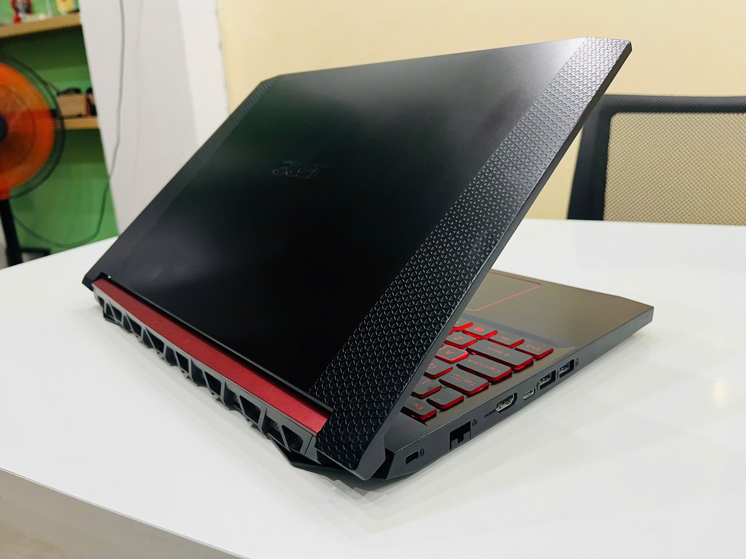 Acer Nitro 5 Gaming - Hình ảnh 8