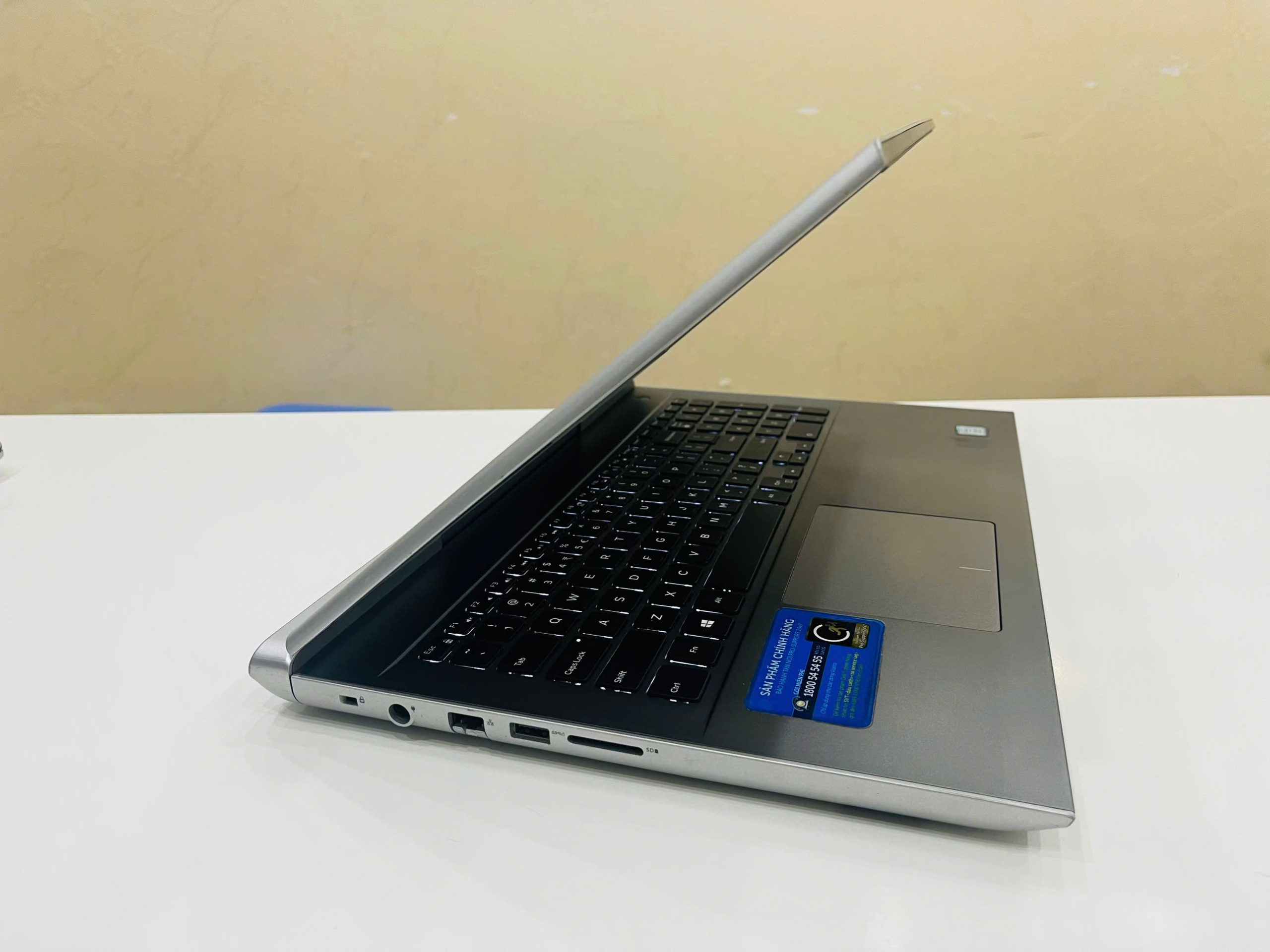 Dell Inc Vostro 7580 - Hình ảnh 7