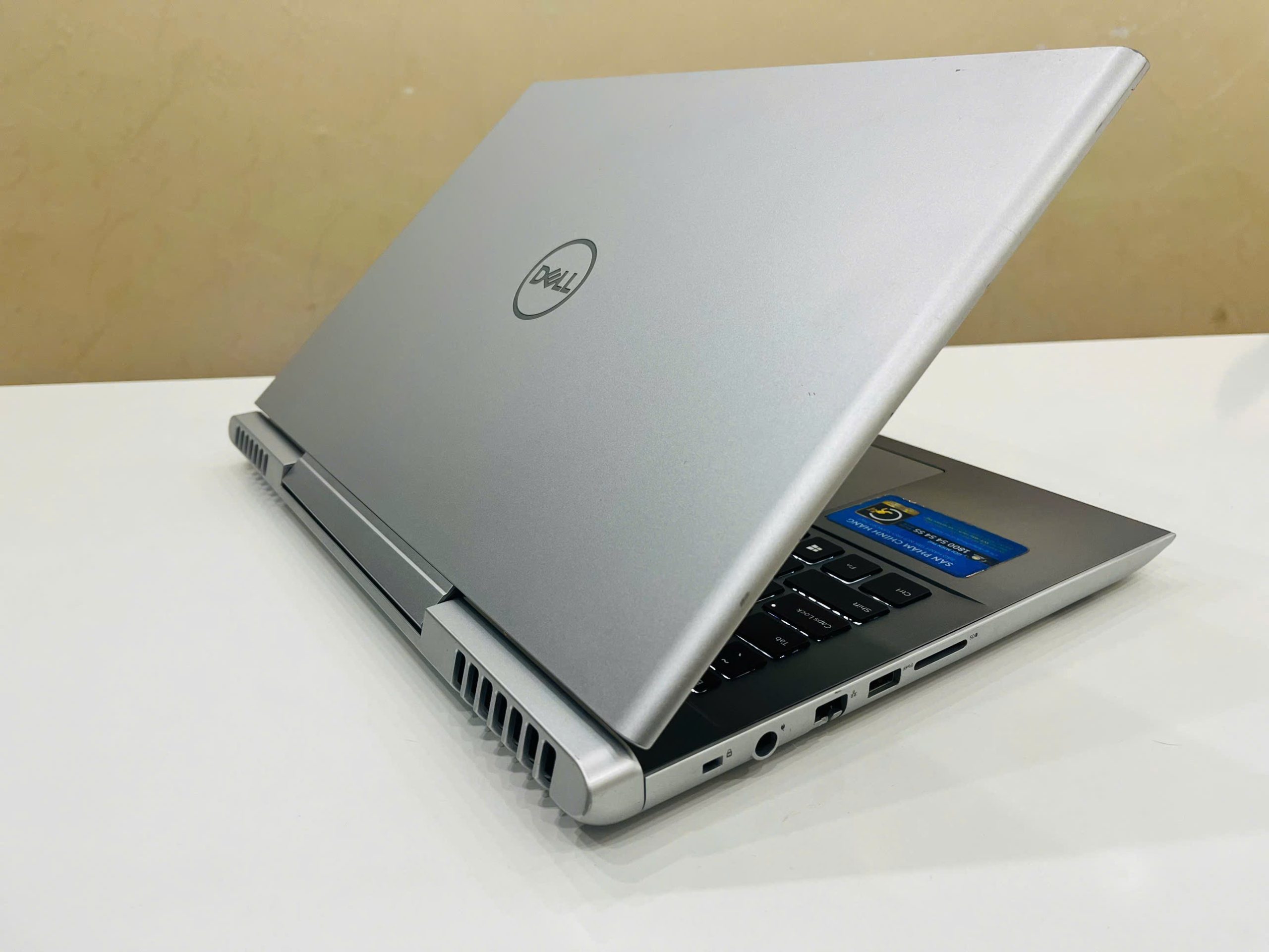 Dell Inc Vostro 7580 - Hình ảnh 13