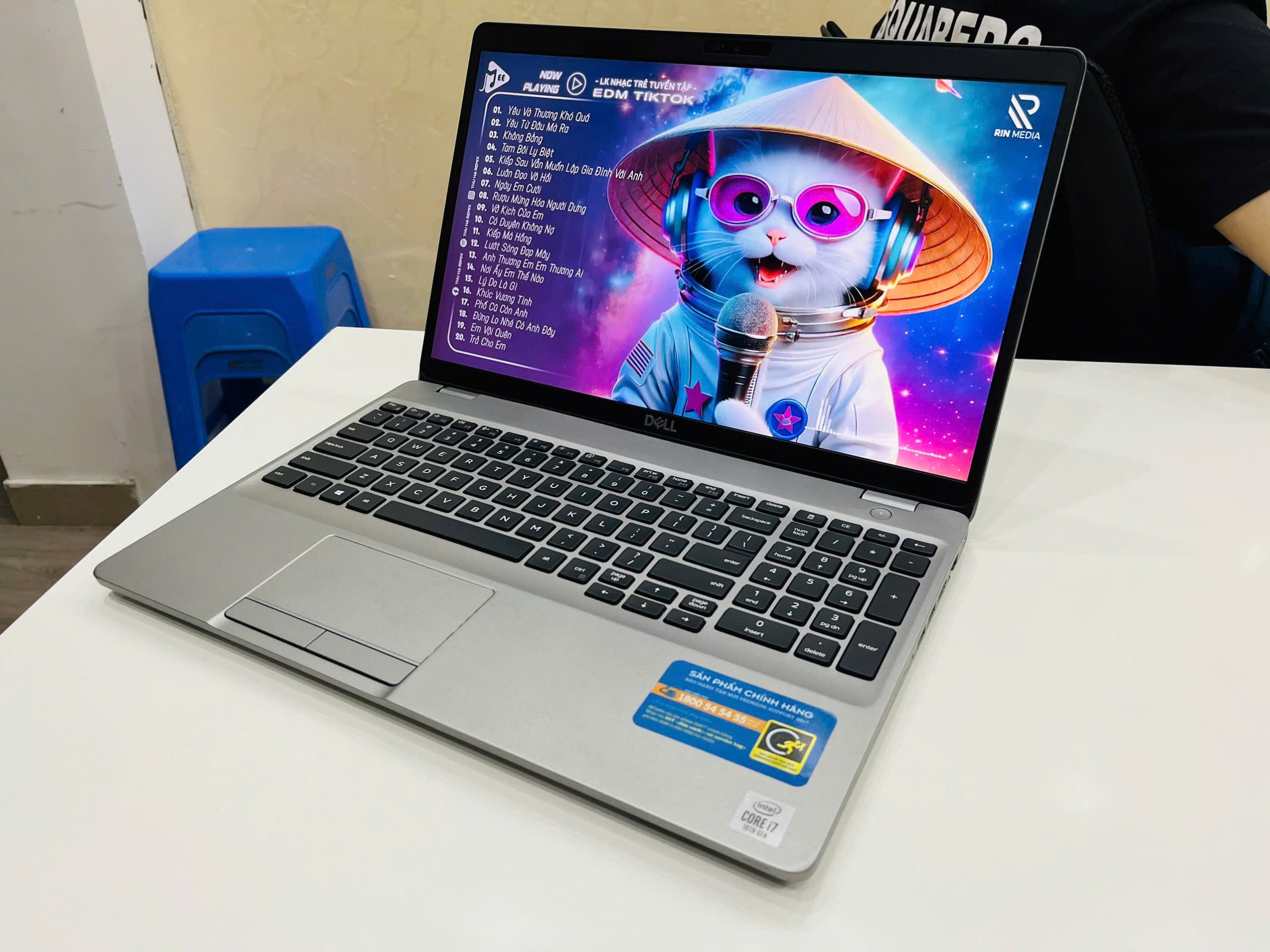 Dell Inc Latitude 5511 - Hình ảnh 3