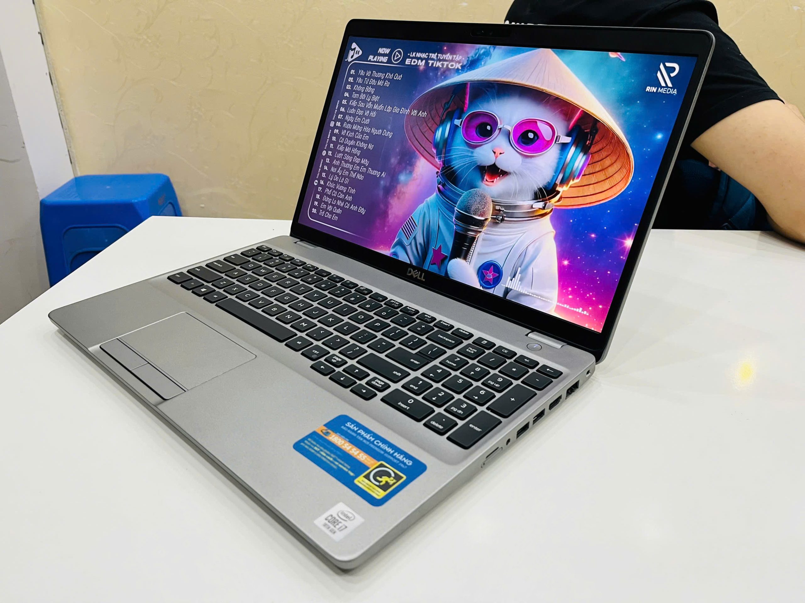 Dell Inc Latitude 5511 - Hình ảnh 5