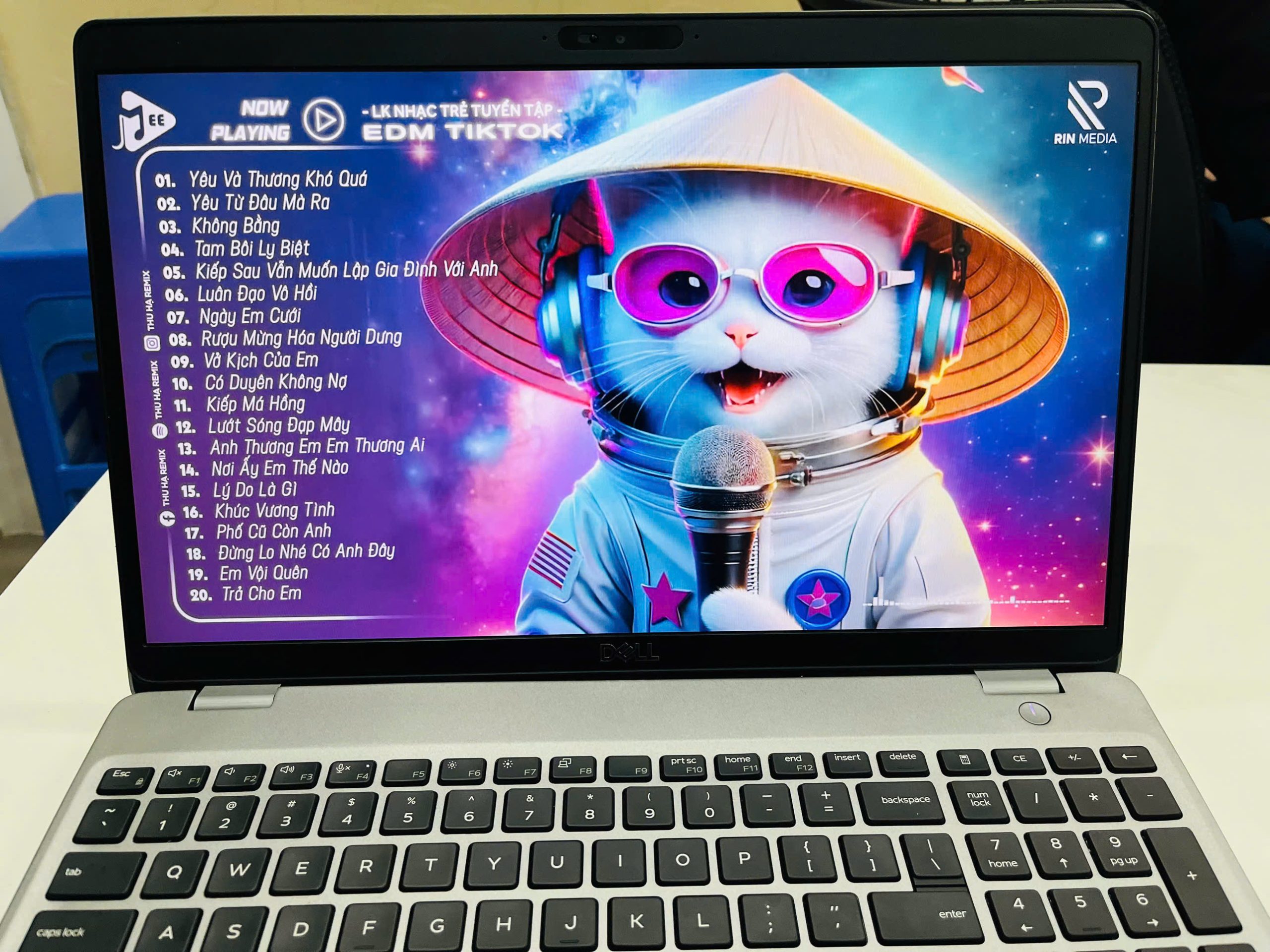 Dell Inc Latitude 5511 - Hình ảnh 6
