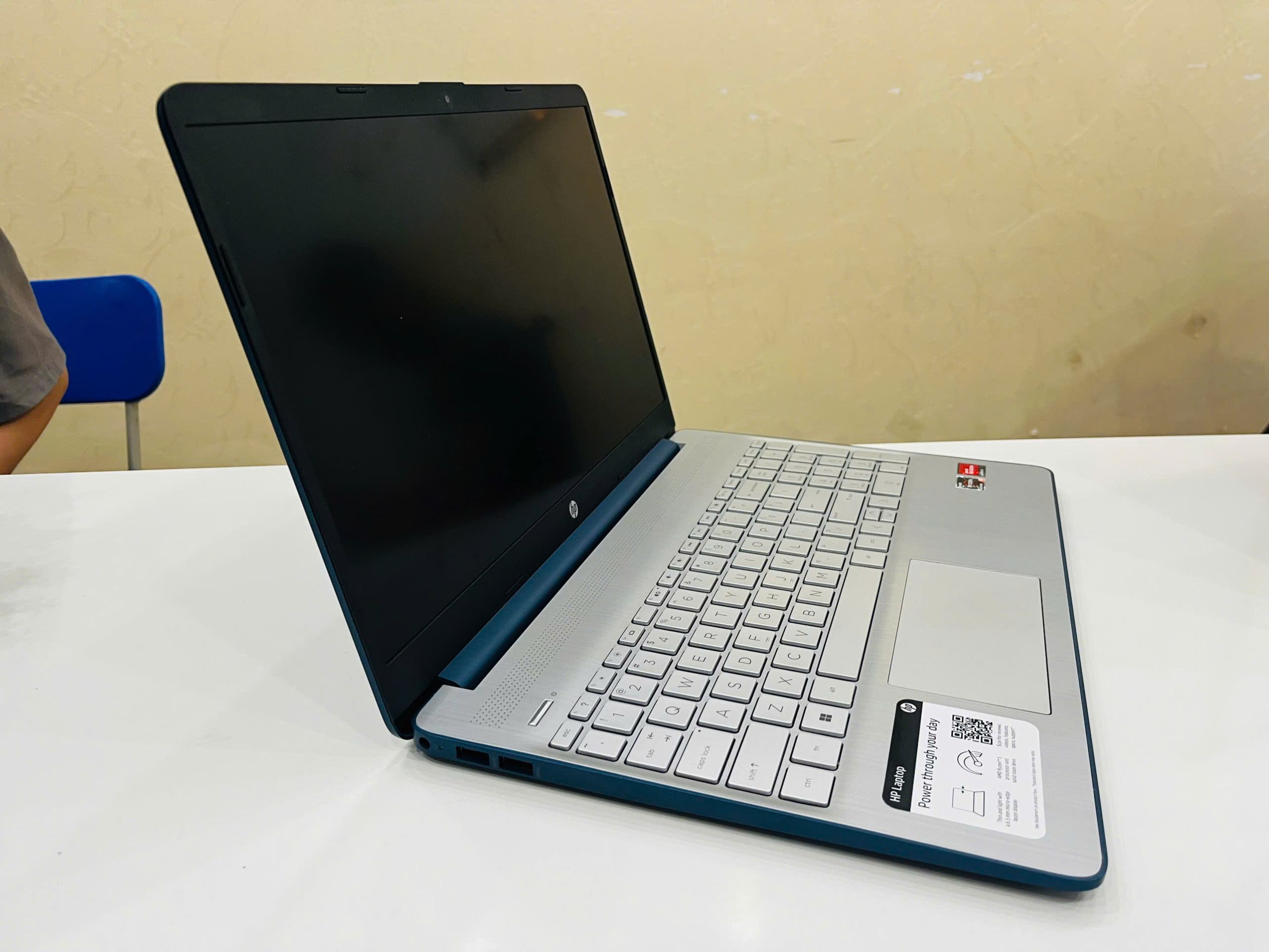 HP Laptop 15-ef2xxx màu xanh lavi sang trọng, siêu đẹp - Hình ảnh 3