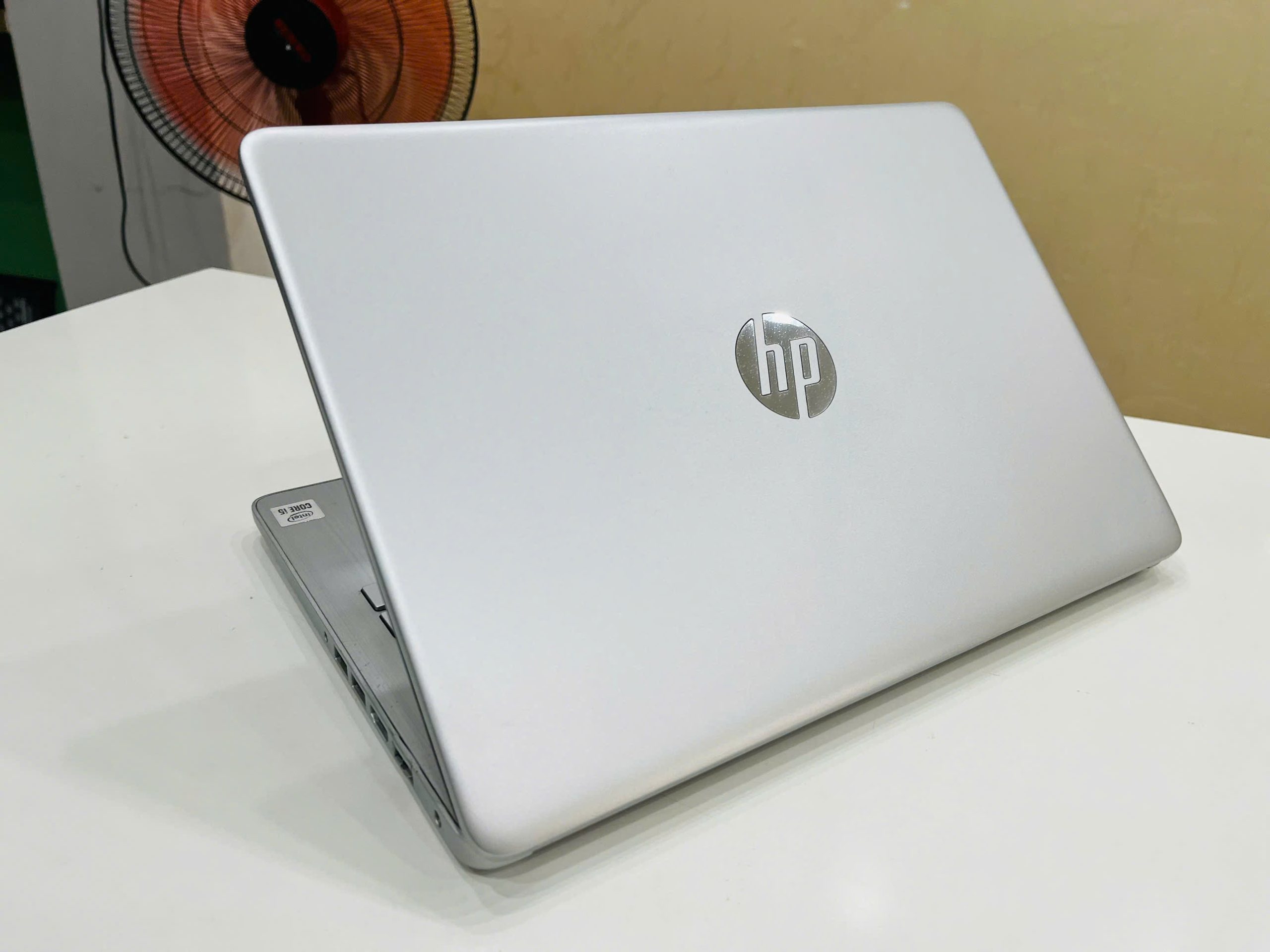 Hp Laptop 14s-cr2xxx màu trắng bạc. - Hình ảnh 12