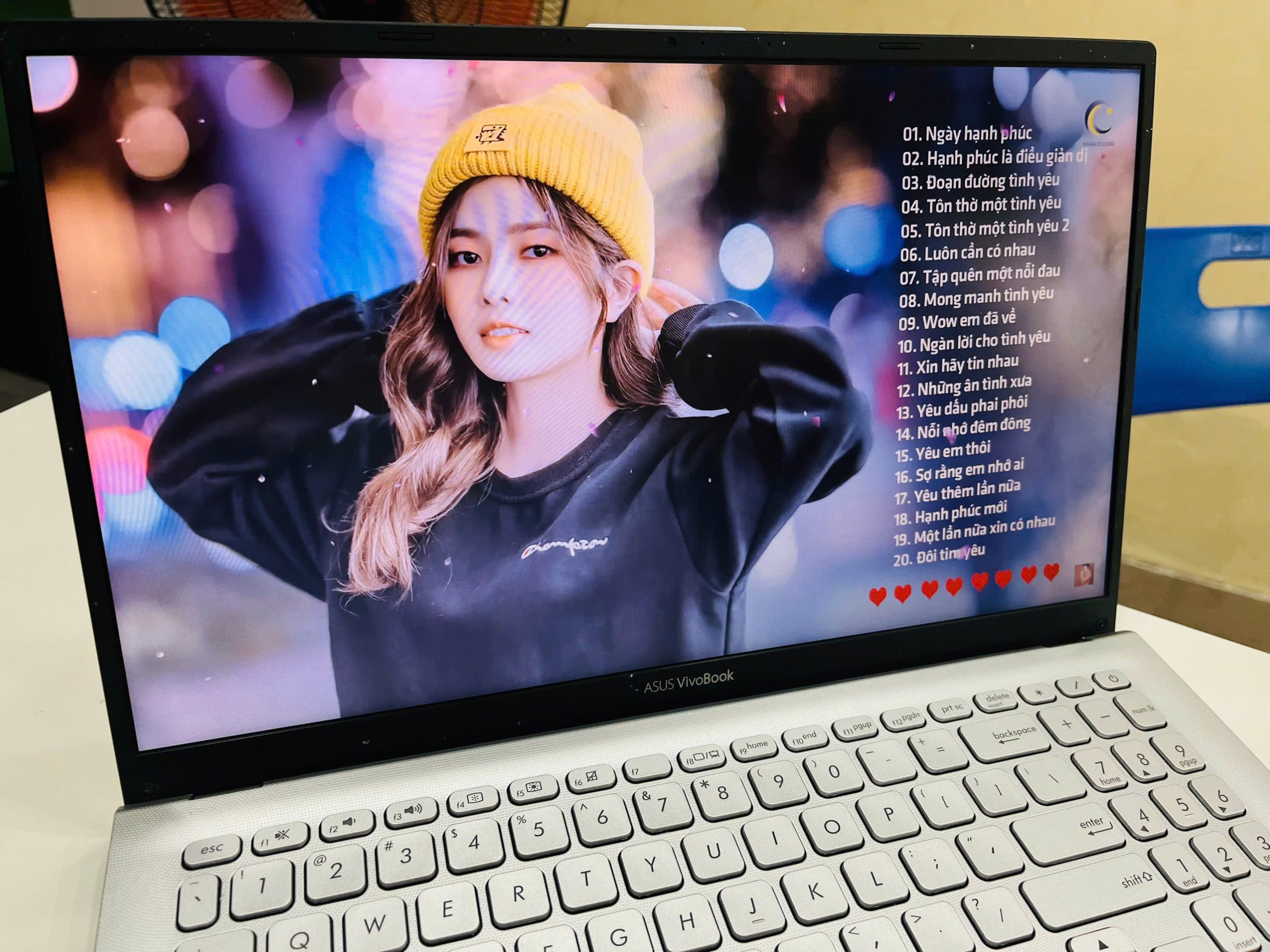 Asus ViVoBook X512FAC - Hình ảnh 3