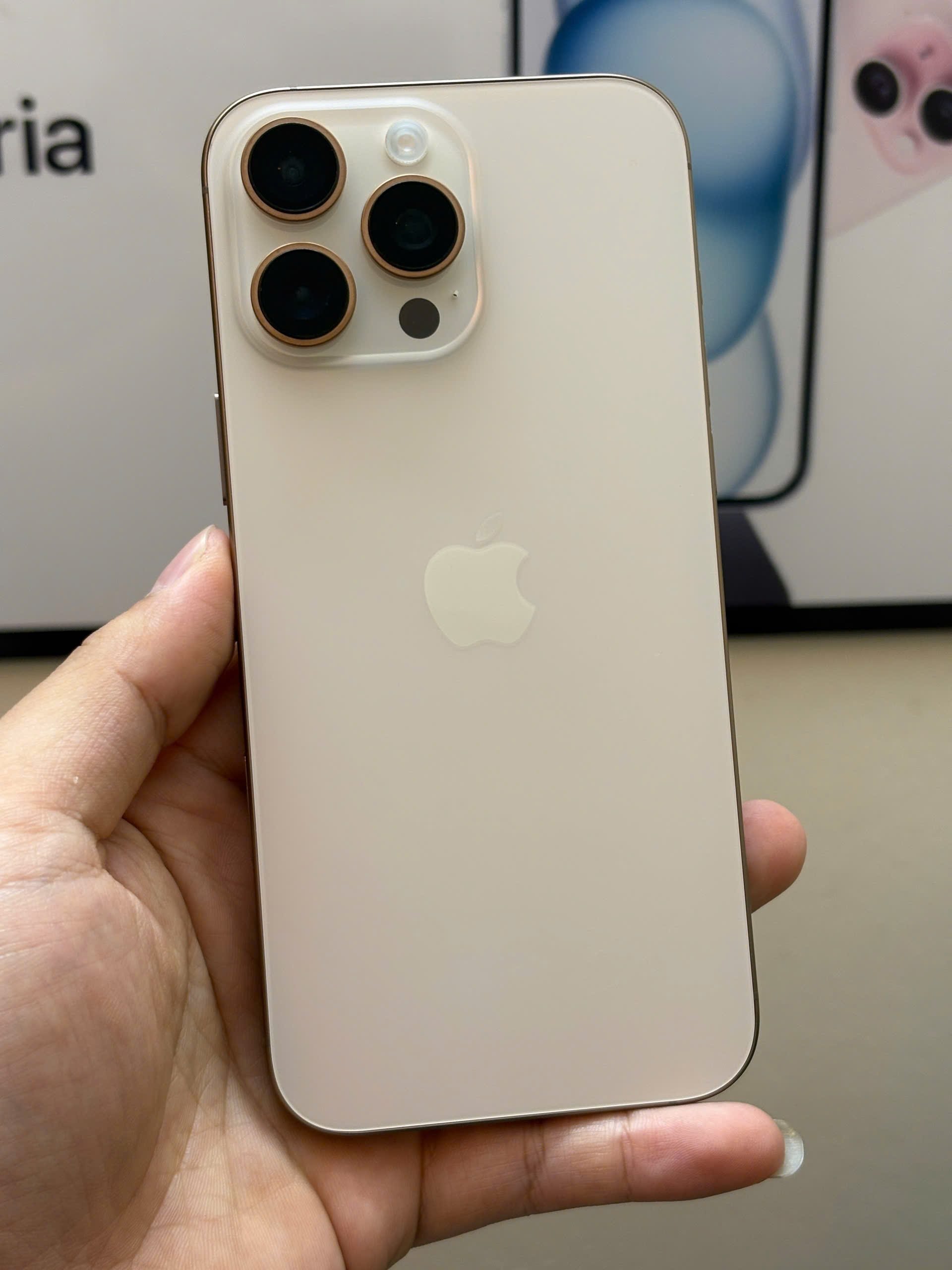 điện thoại iphone 16 prm