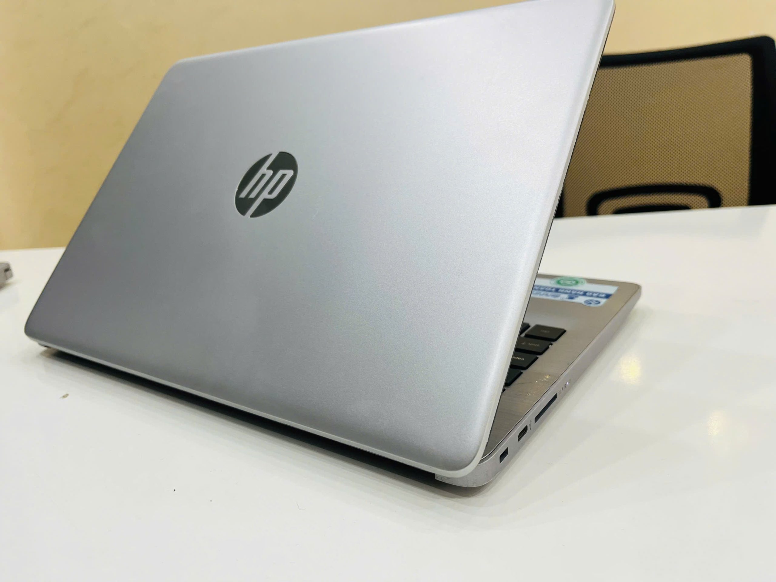 Laptop HP 240G8 notebook PC văn phòng + học tập + giải trí nha - Hình ảnh 4