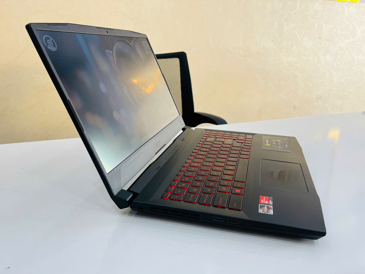 MSI Bravo 15 B5DD Gaming - Hình ảnh 11