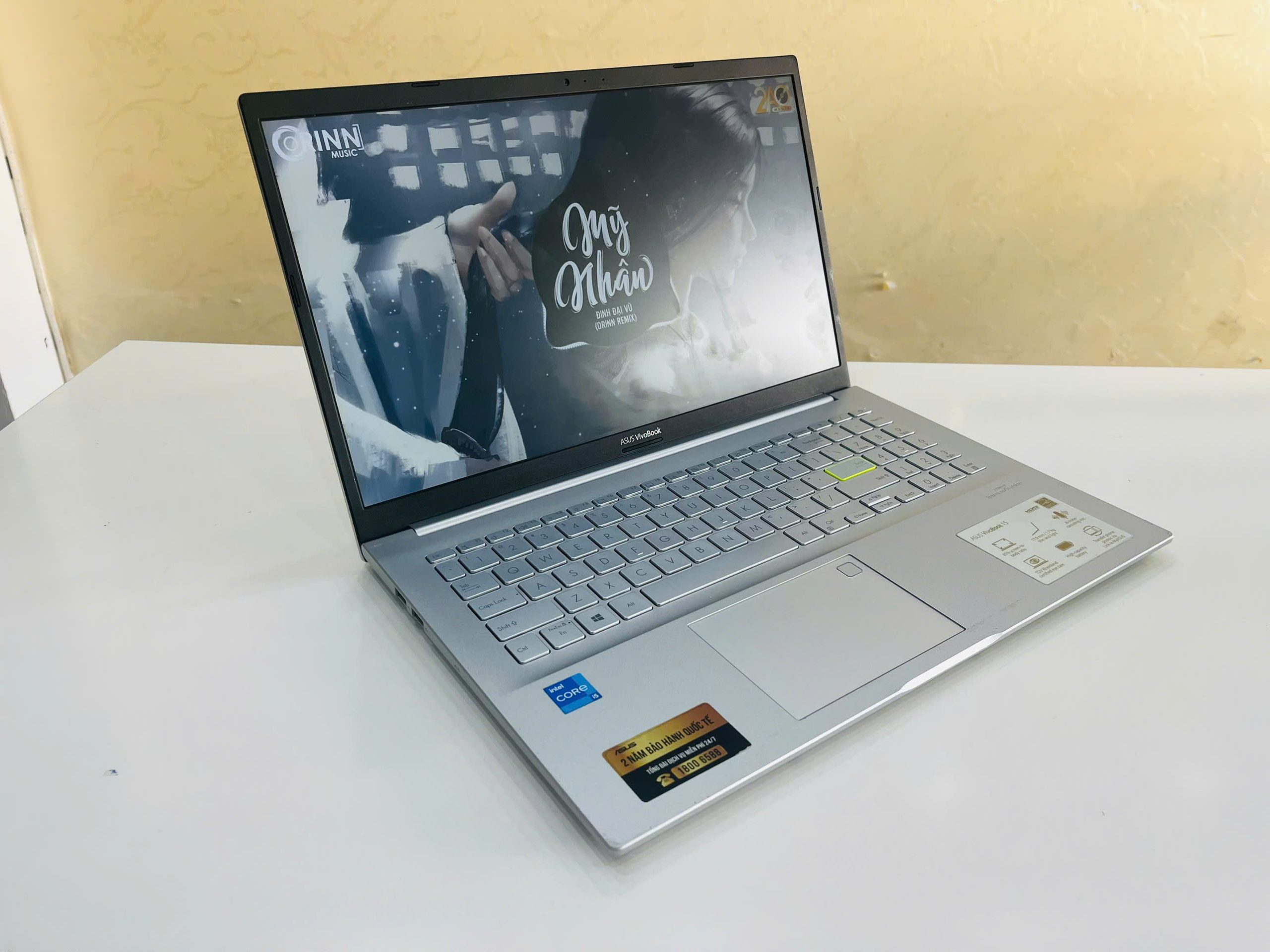 Asus vivobook X513EA vỏ nhôm khối - Hình ảnh 2