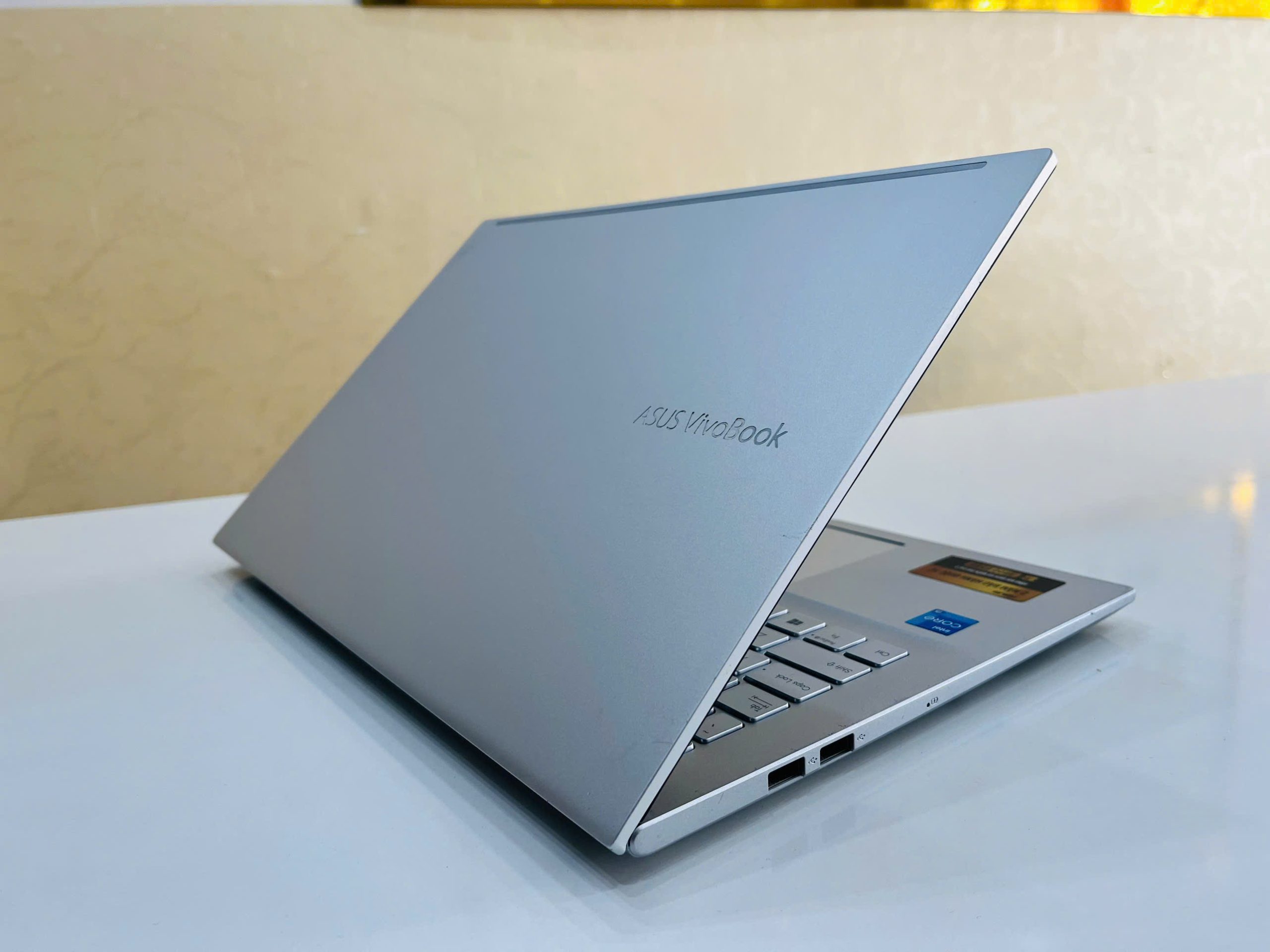 Asus vivobook X513EA vỏ nhôm khối - Hình ảnh 8