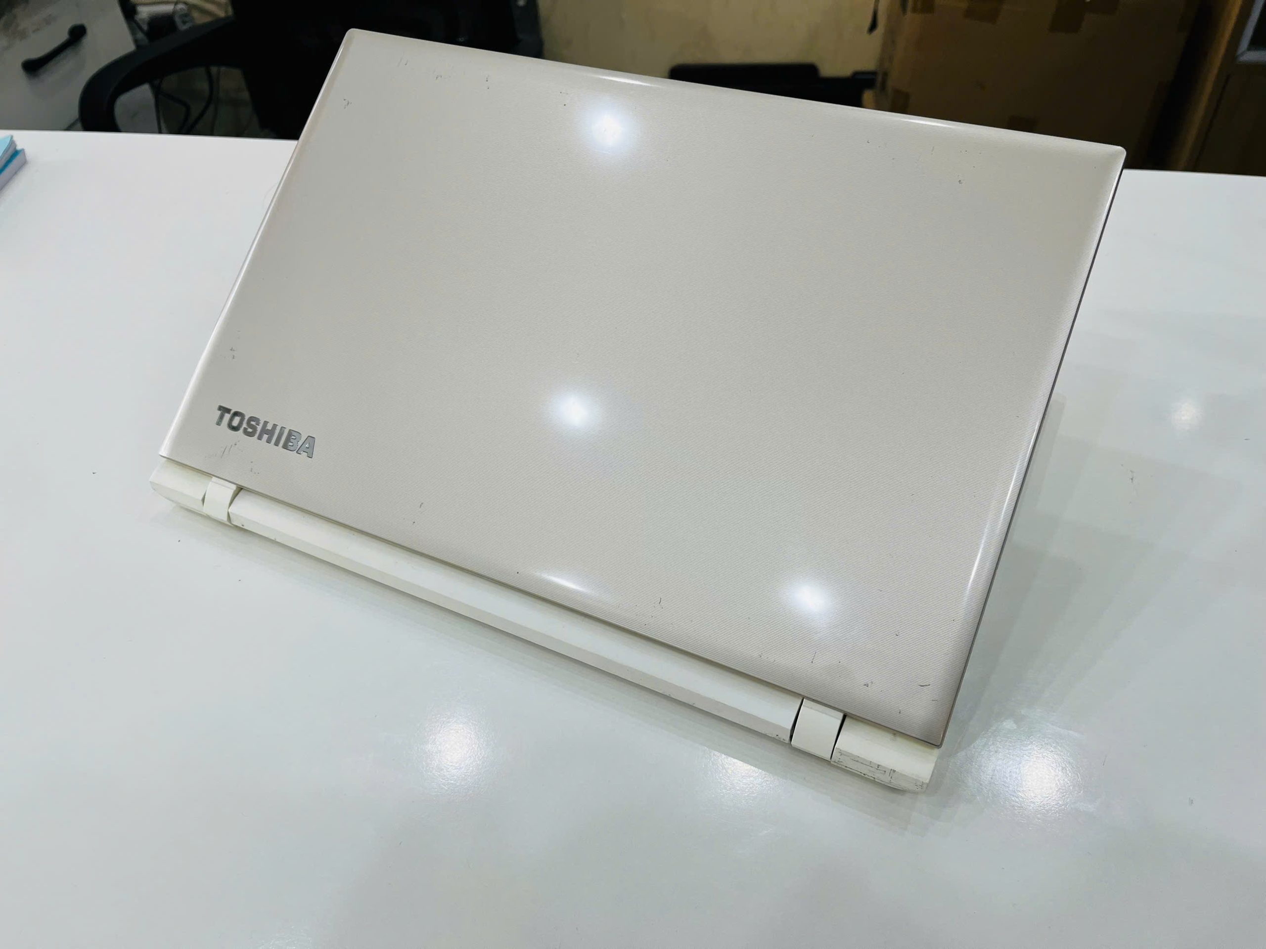 Toshiba dynabook AB55/RG - Hình ảnh 5