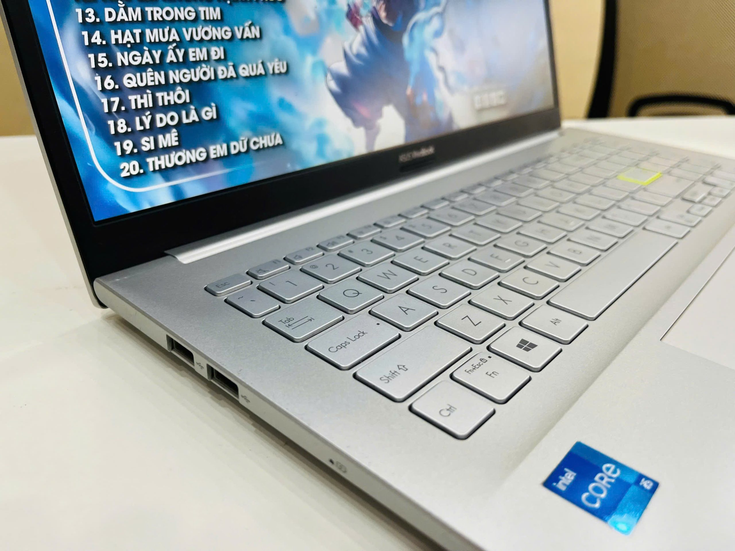 Asus vivobook X513EA vỏ nhôm khối - Hình ảnh 11