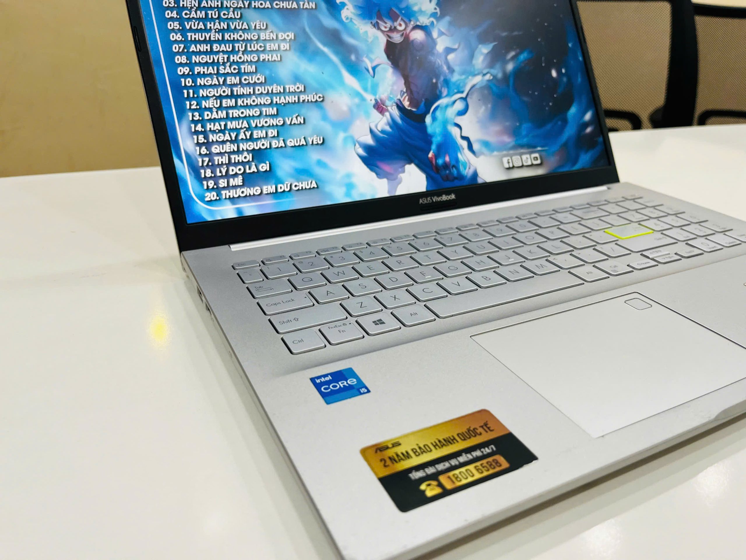 Asus vivobook X513EA vỏ nhôm khối - Hình ảnh 13
