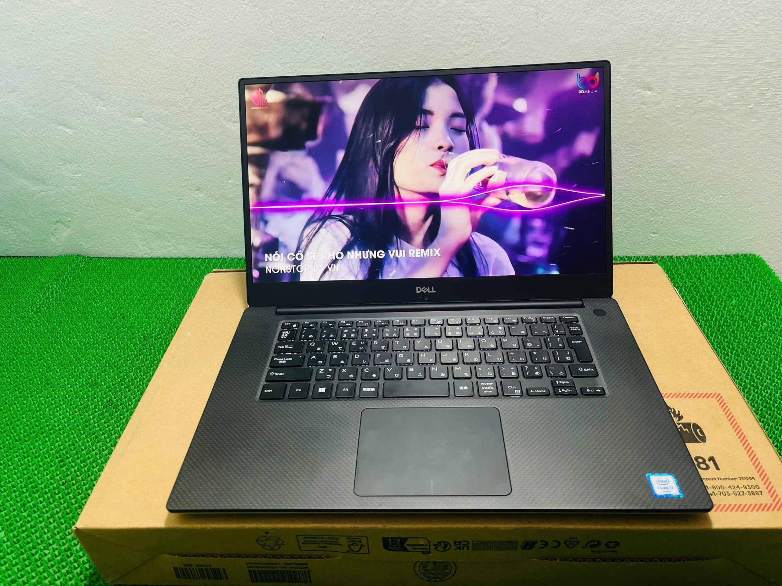 DELL XPS 15 9570 vỏ nhôm cao cấp,mỏng nhẹ - Hình ảnh 8