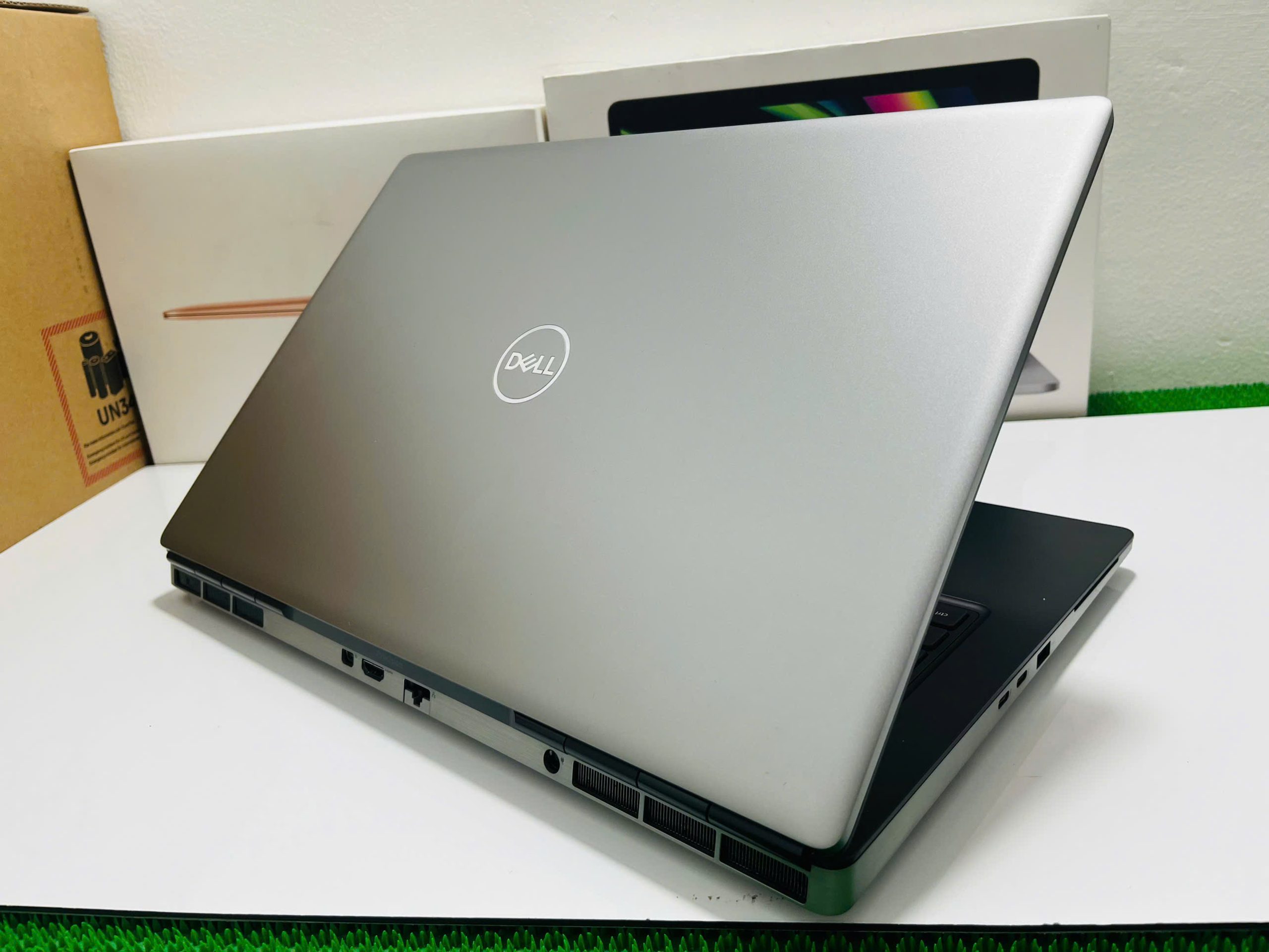 Dell Precision 7760 - Hình ảnh 6
