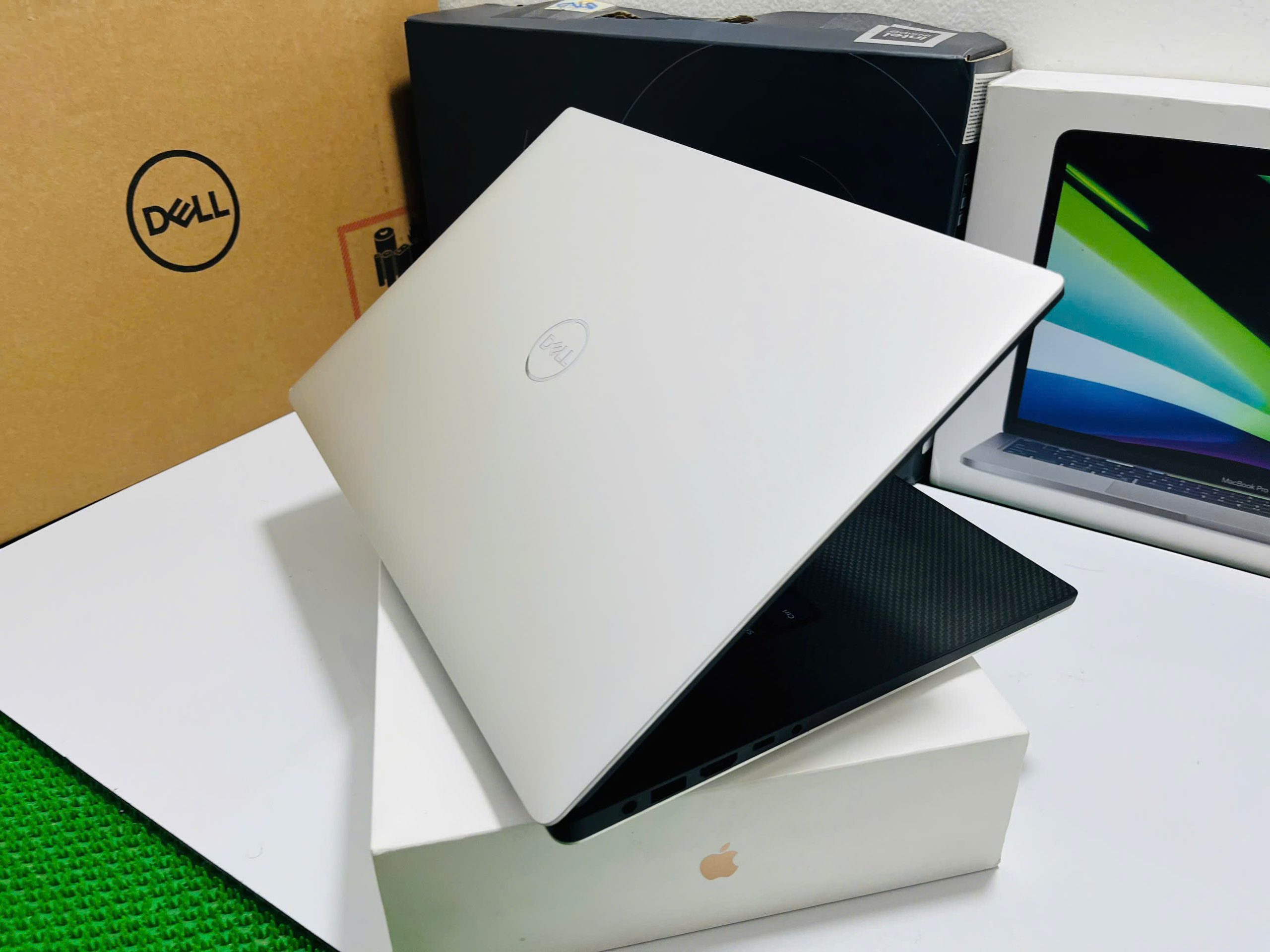 DELL PRECISION 5540 màu xám sang chảnh vỏ nhôm chất - Hình ảnh 7