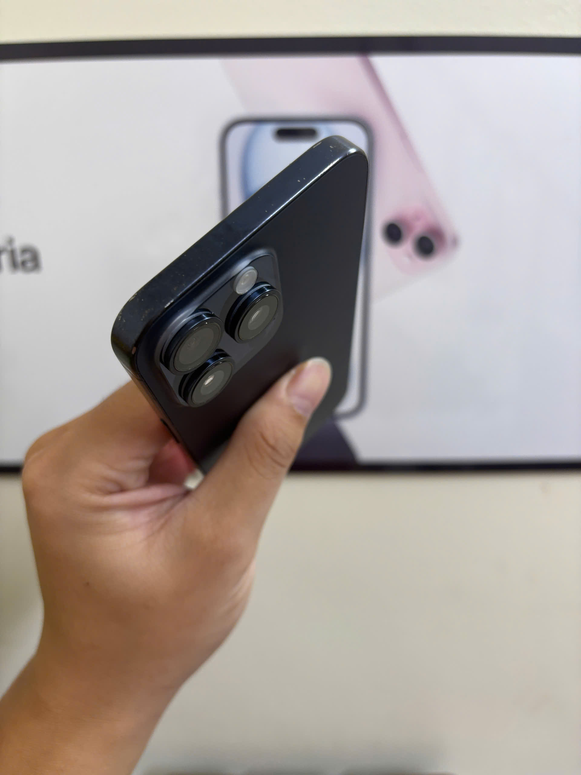 15 PRM 256GB - Hình ảnh 2