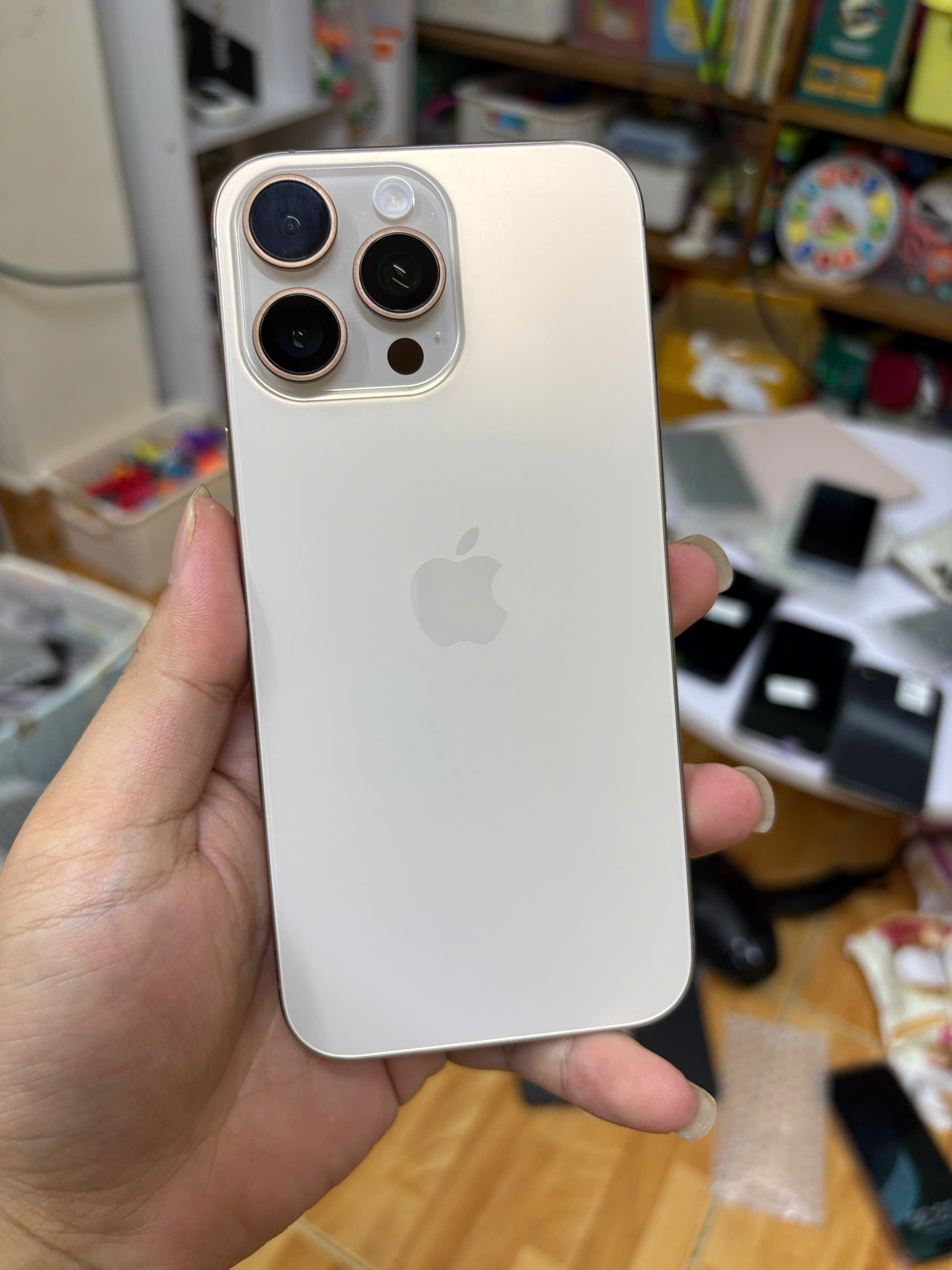 điện thoại iphone 16 prm