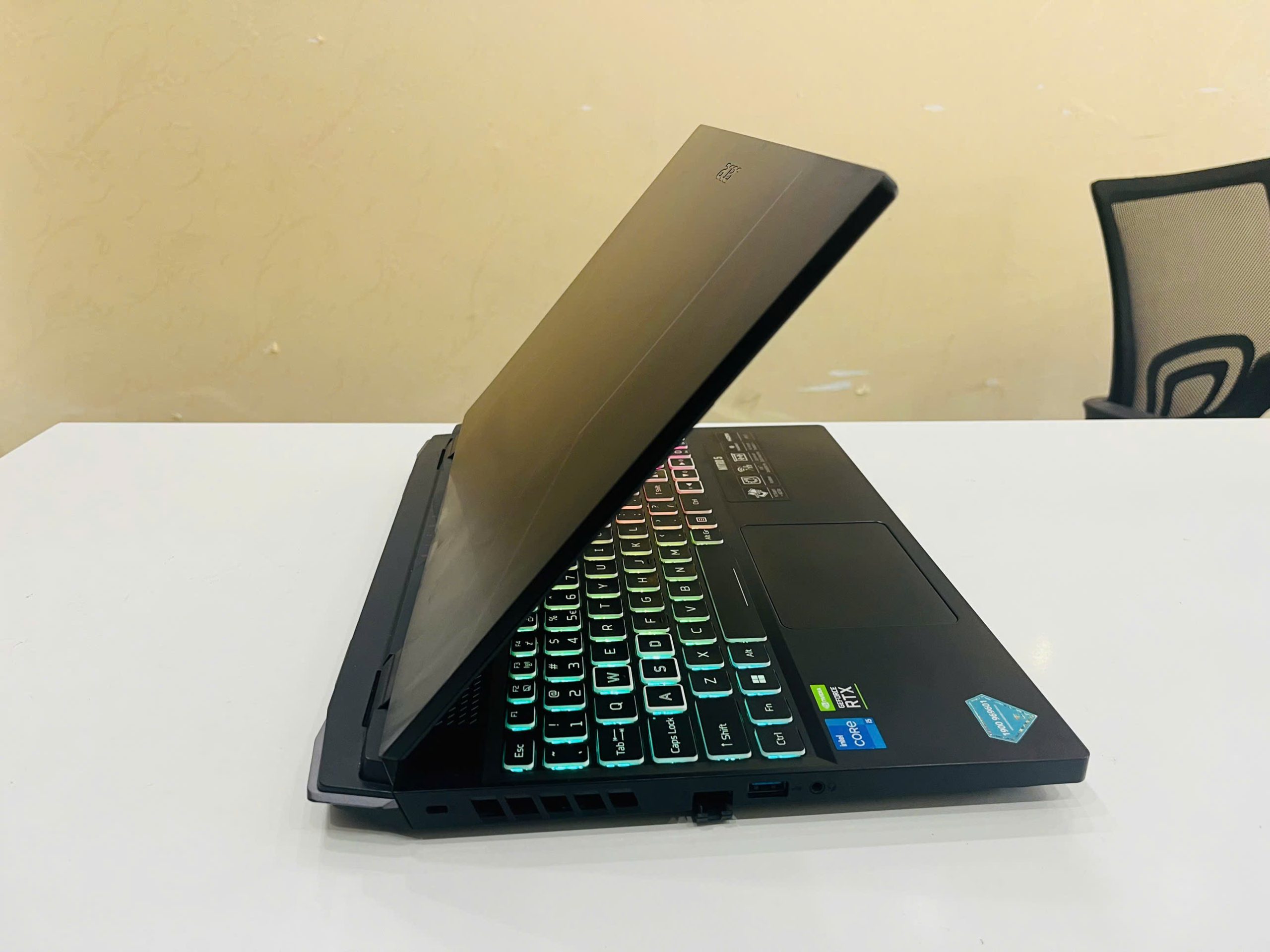 Acer Nitro AN515-58 Gaming - Hình ảnh 3