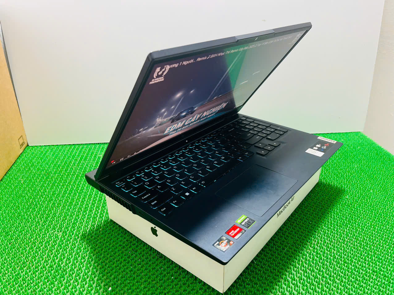 Lenovo LEGiON 5 15ACH6 Gaming - Hình ảnh 10
