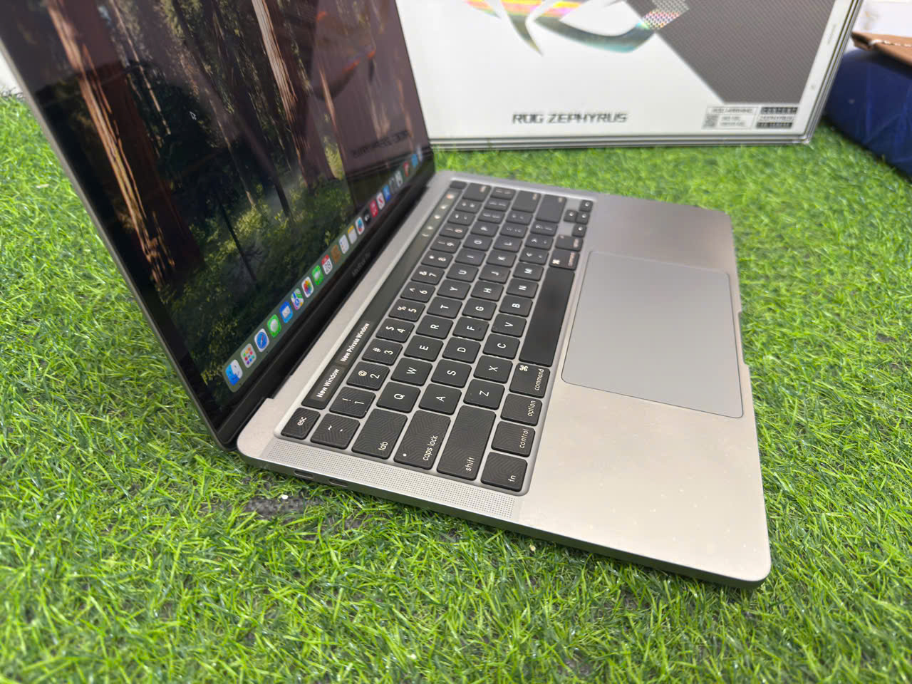 Macbook Pro m1 2020 Gray - Hình ảnh 2