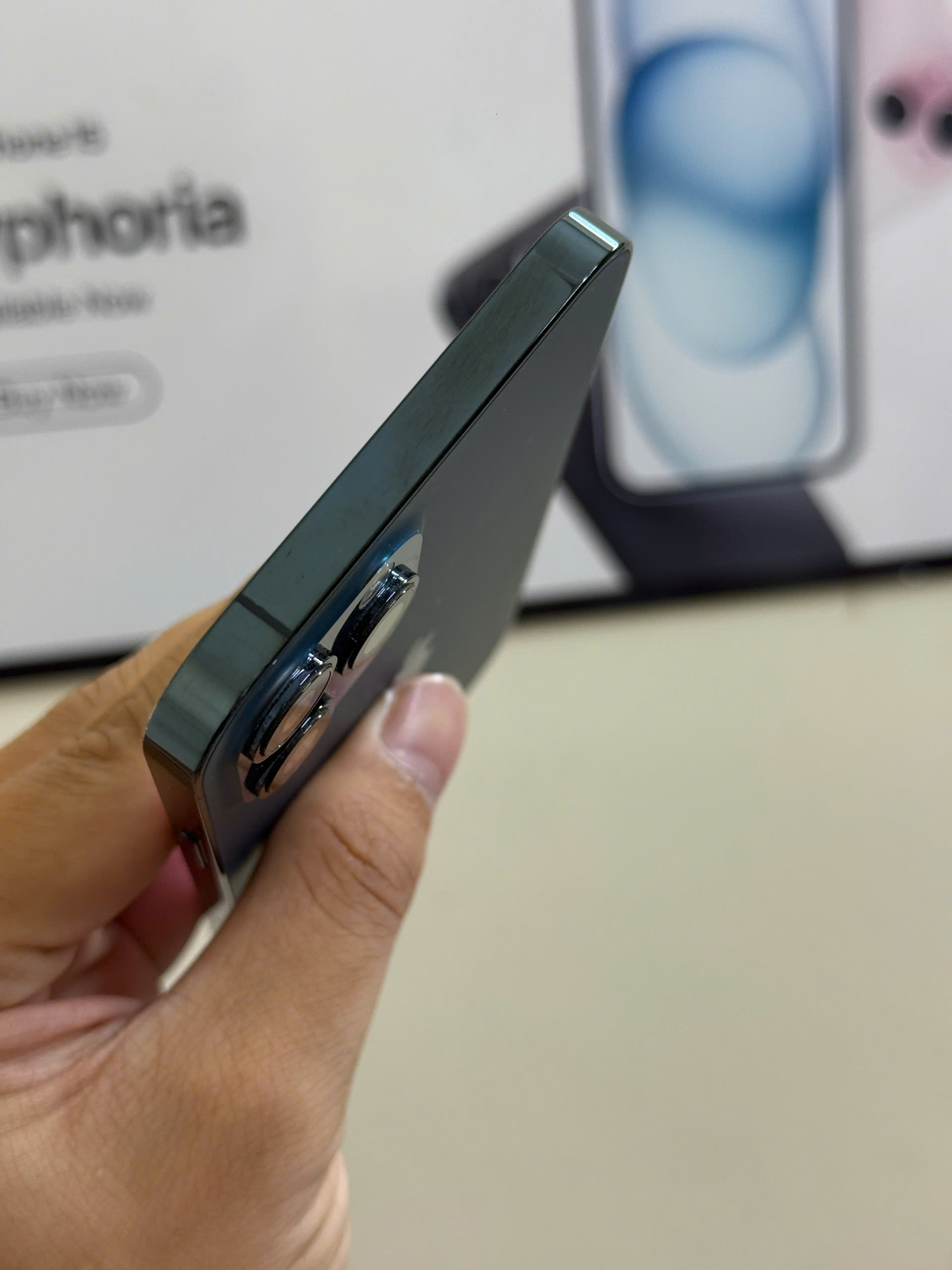 12 PRM 128GB - Hình ảnh 2
