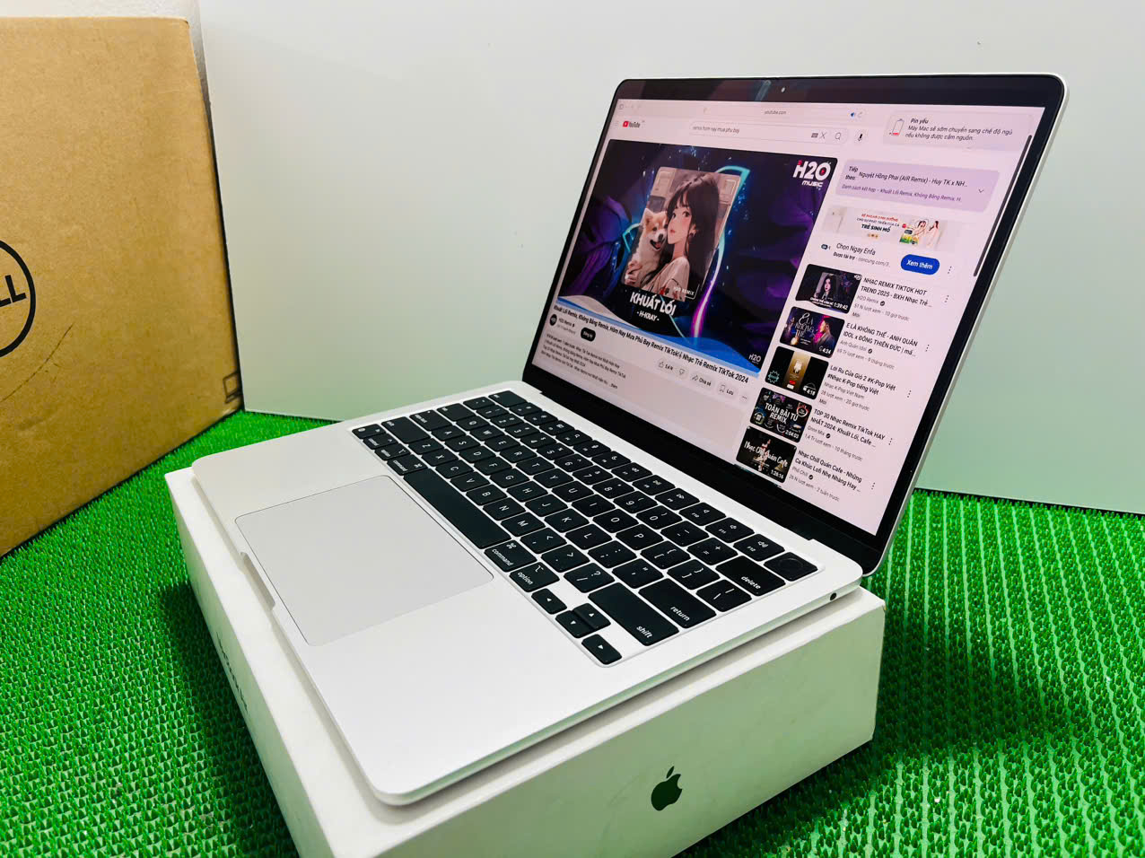 Macbook Air m2 2022 màu silver Đẹp keng k tỳ vết, sang trọng mỏng nhẹ, pin tốt - Hình ảnh 15