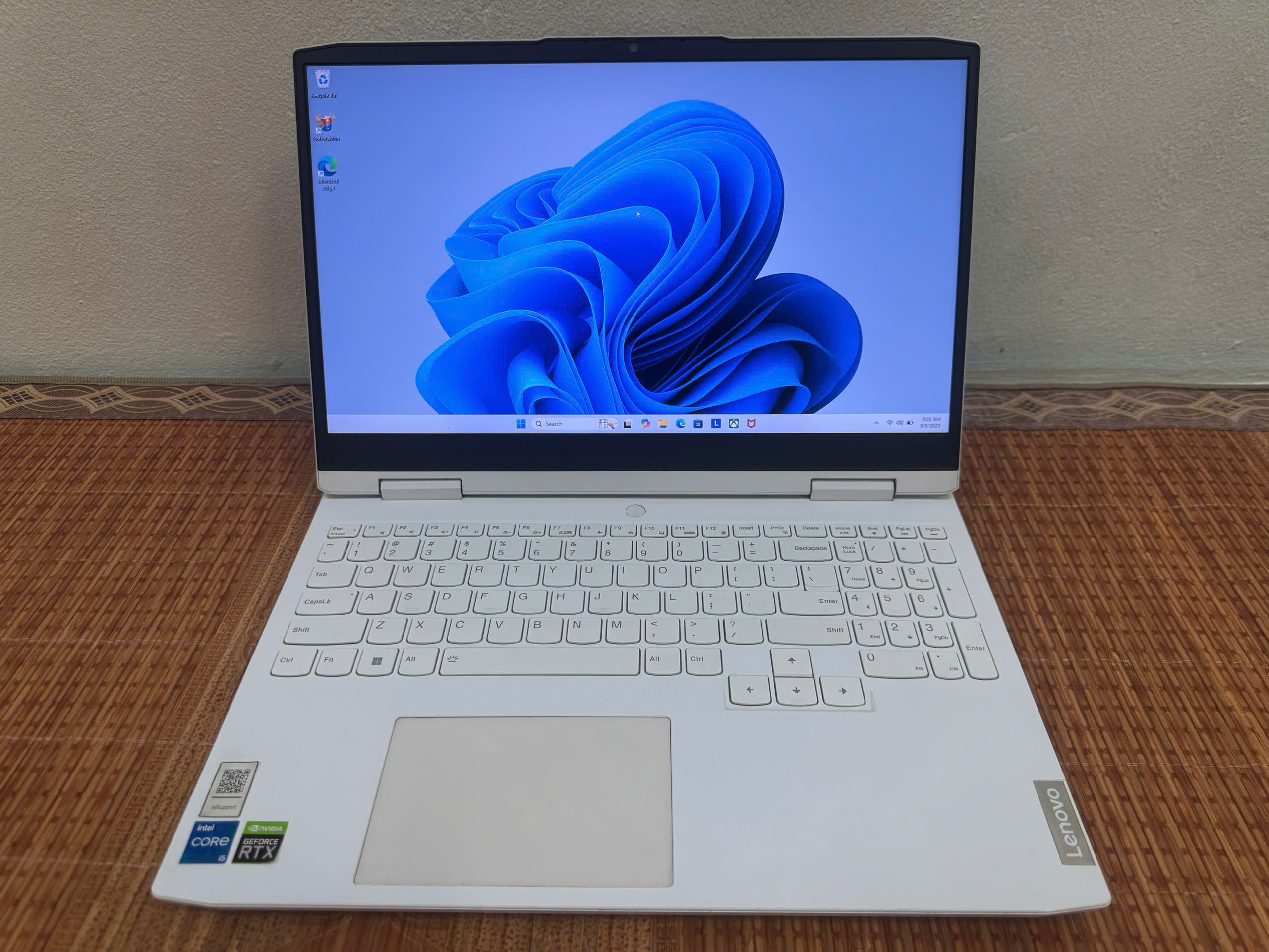 Lenovo IdeaPad Gamming3 15IAH Trắng đẹp sang chảnh cấu hình ngon - Hình ảnh 7