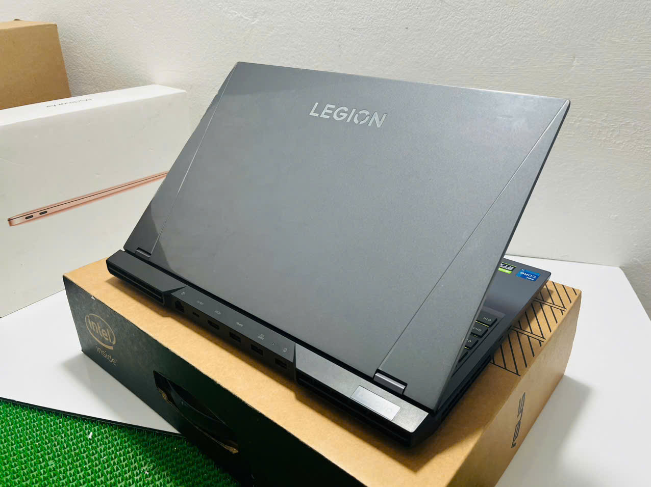 Legion 5 Pro 16IAH7H Gaming - Hình ảnh 2
