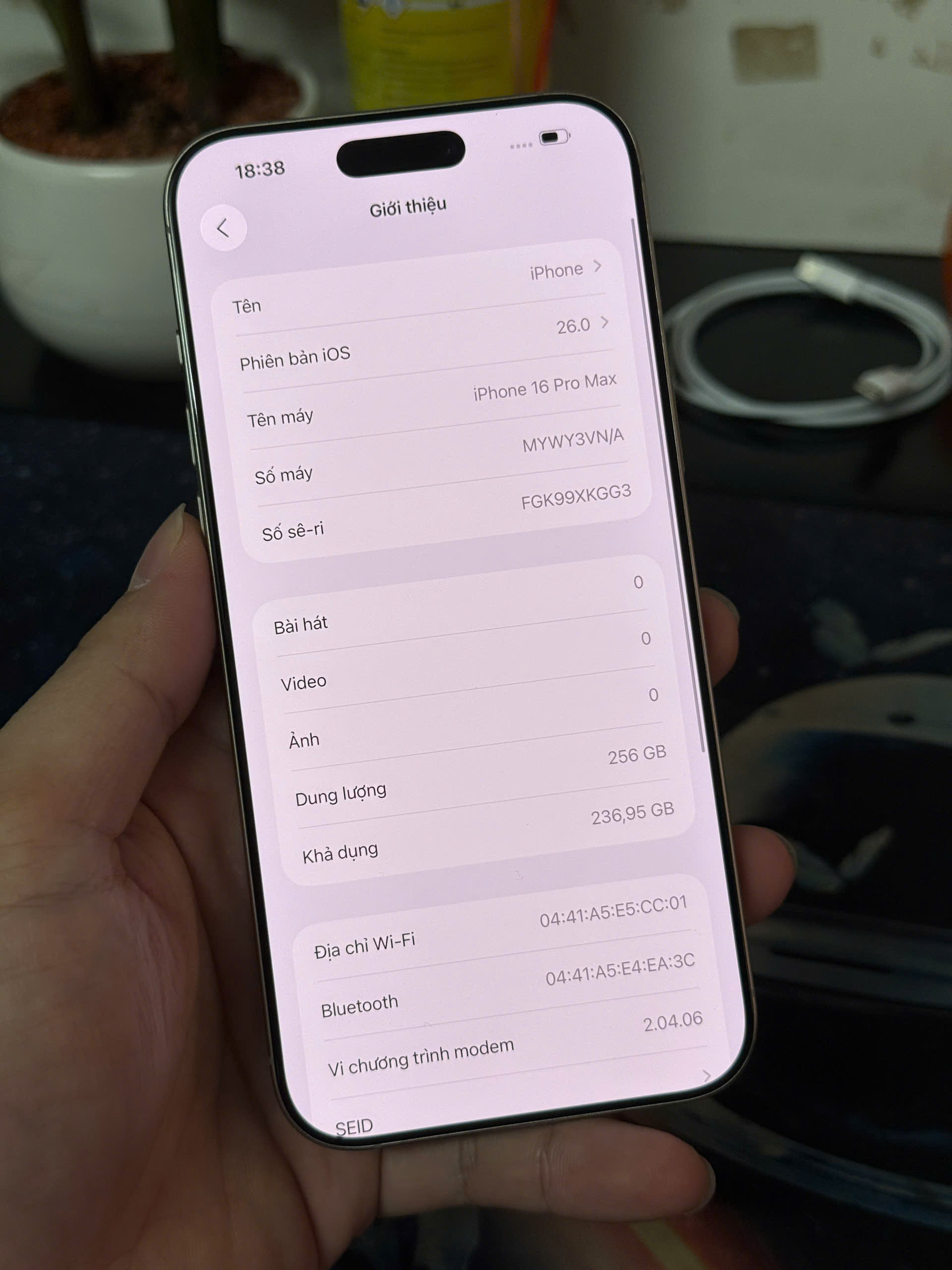 16 PRM 256GB VN - Hình ảnh 2