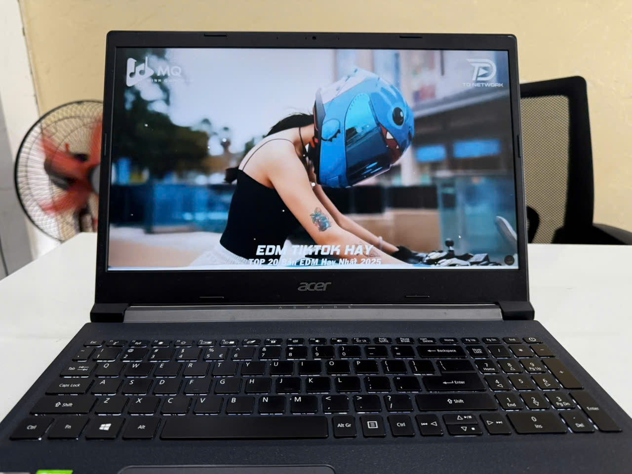 Acer A715 gaming - Hình ảnh 10