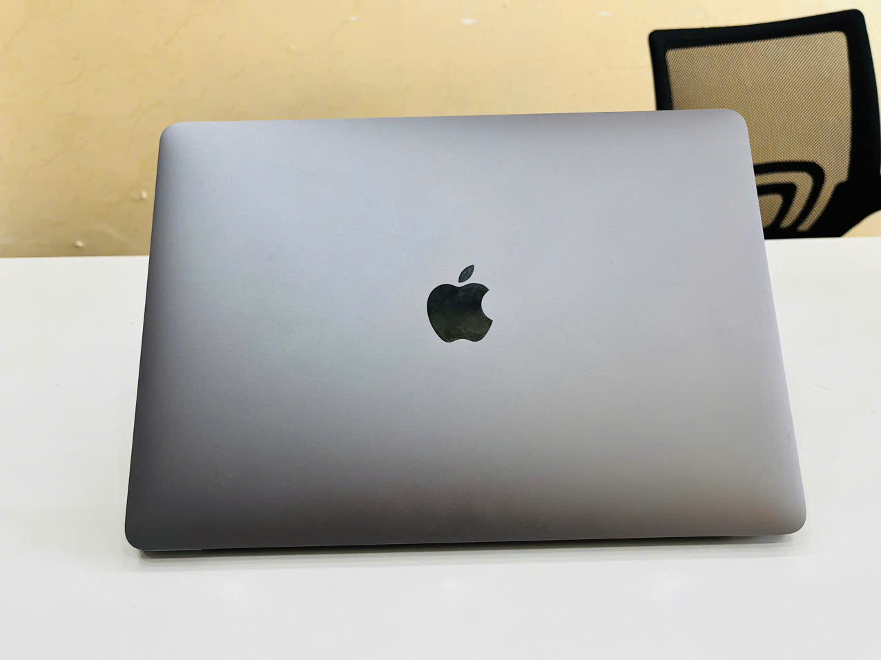 Mac pro 2017 Gray - 13inch - Hình ảnh 3