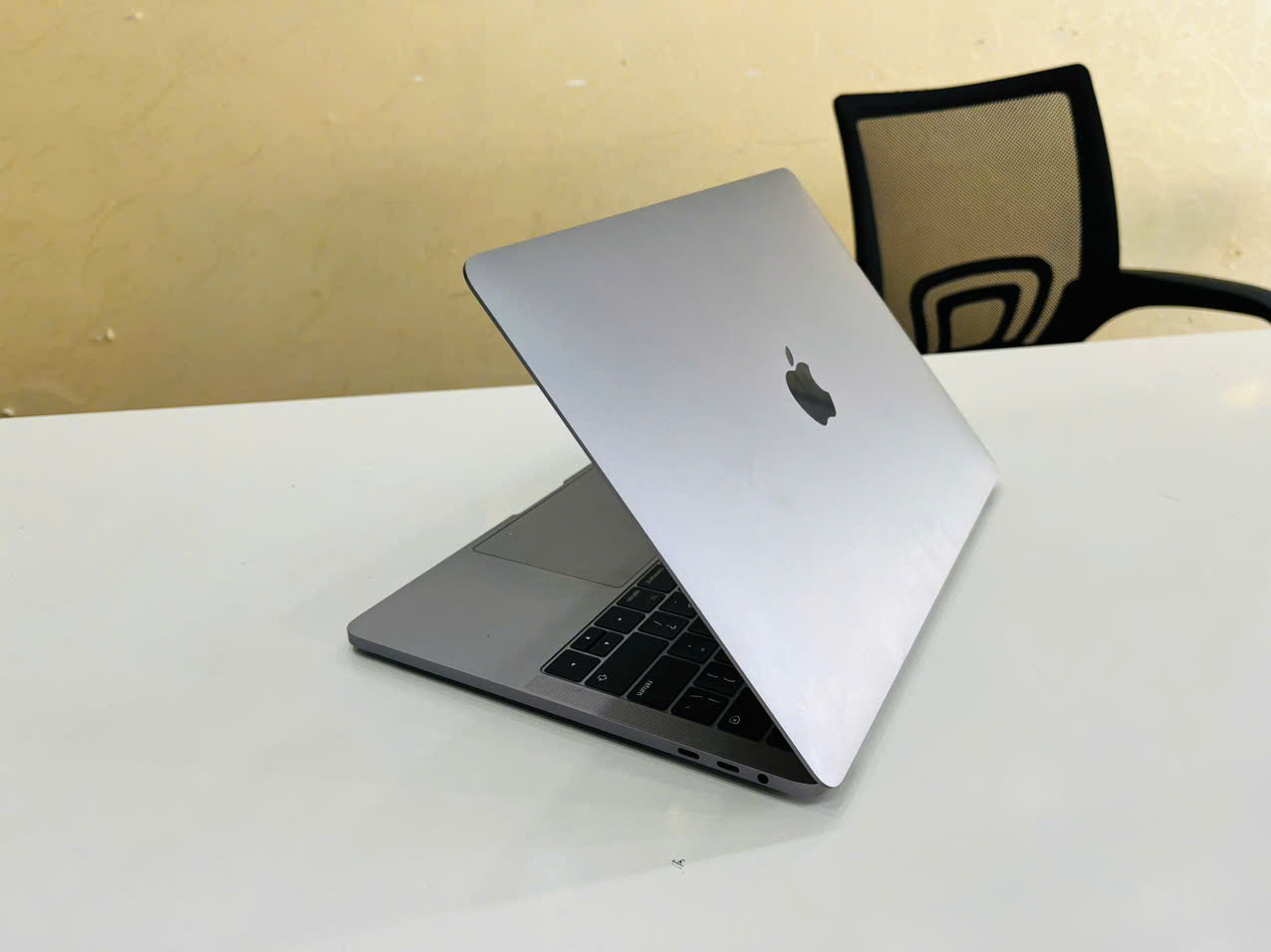 Mac pro 2017 Gray - 13inch - Hình ảnh 10