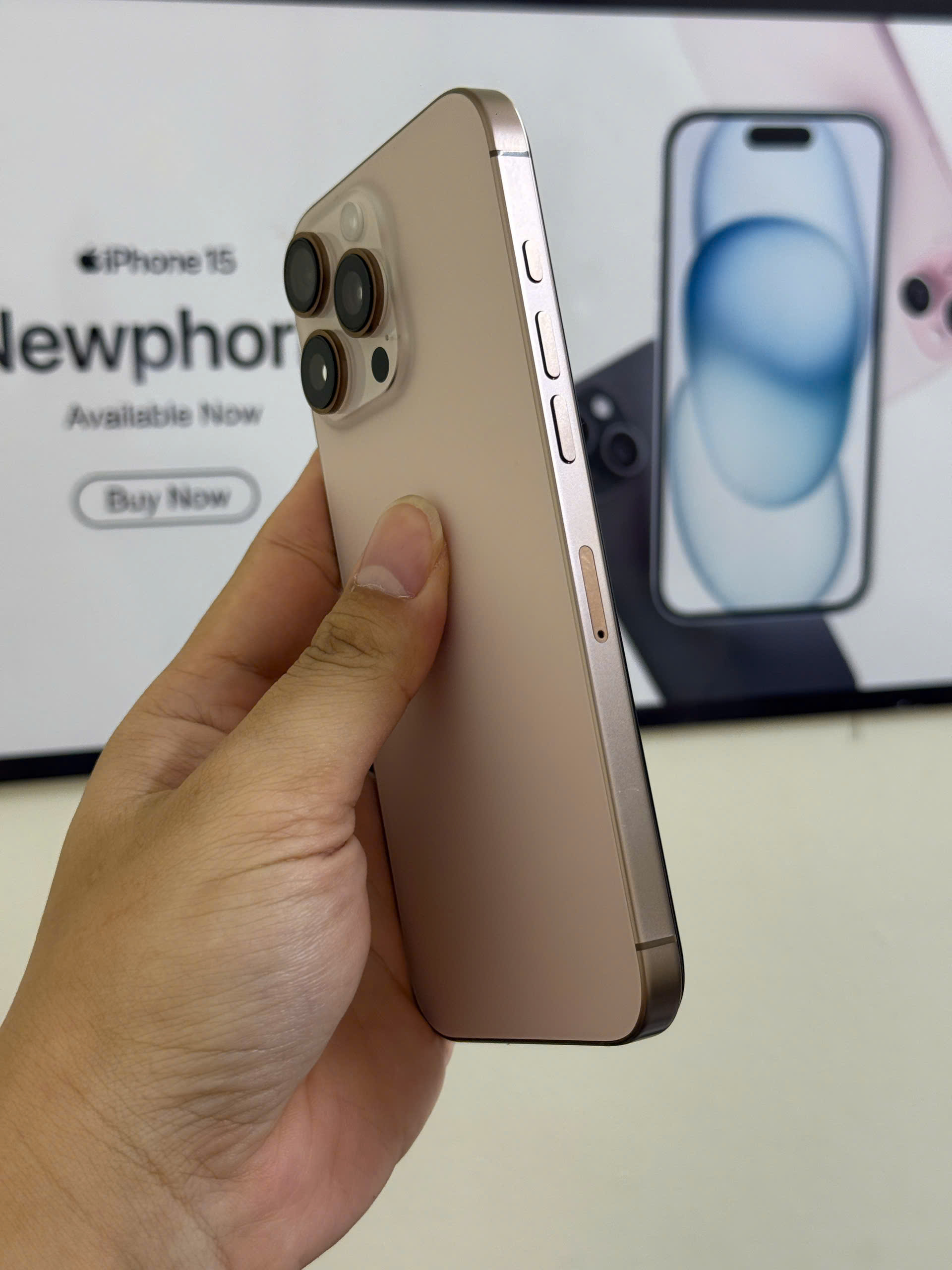 16 PRM 256GB - Hình ảnh 2